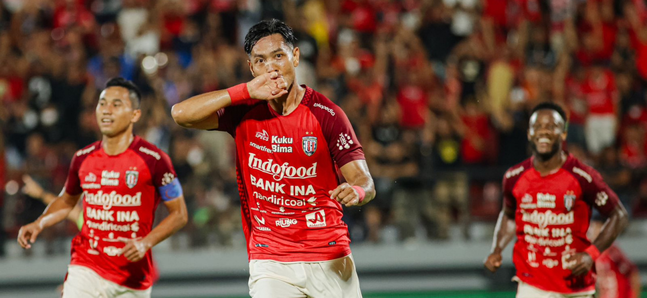 CETAK GOL DAN RAIH POIN PERDANA UNTUK BALI UNITED, JAJANG MULYANA ...